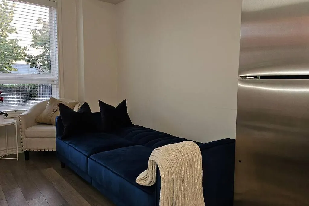 Entire 2 Bedroom Townhouse In Toronto! 0*, Toronto Canada